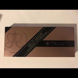 Self-Made Eyeshadow Pallette